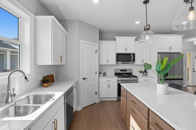 9815 Pinehurst Drive, Elko New Market, MN 55020