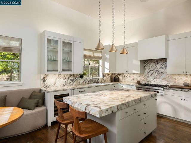 6 Dorothy Pl, Berkeley, CA 94705