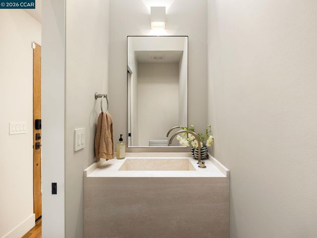 6 Dorothy Pl, Berkeley, CA 94705