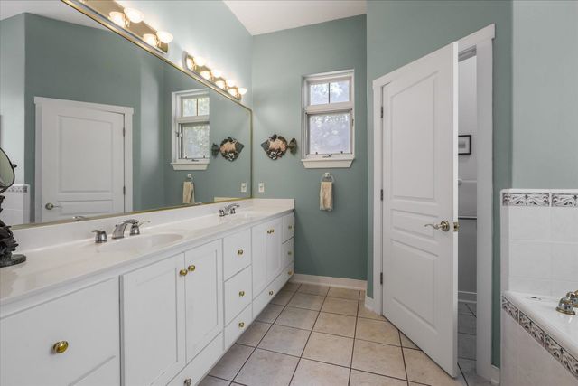 9080 Old Chemonie Road, Tallahassee, FL 32309