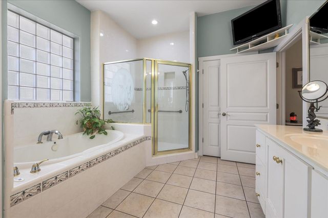 9080 Old Chemonie Road, Tallahassee, FL 32309