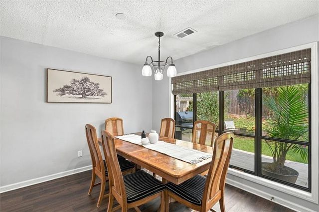 1035 Trailmore Drive, Roswell, GA 30076