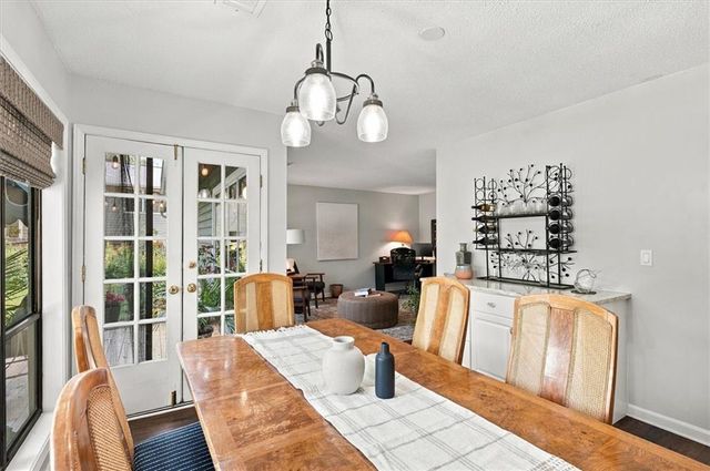 1035 Trailmore Drive, Roswell, GA 30076