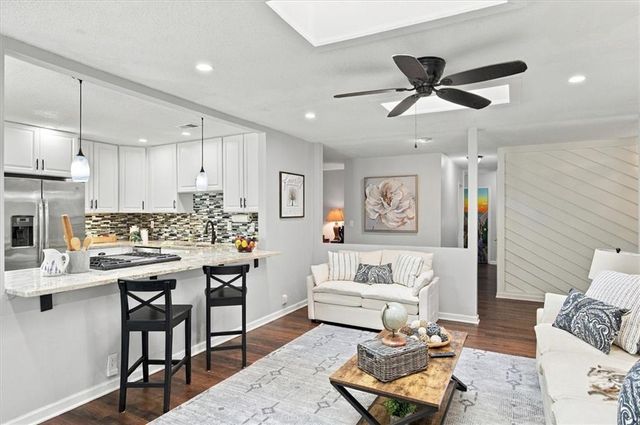 1035 Trailmore Drive, Roswell, GA 30076