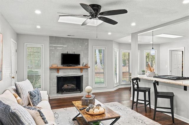 1035 Trailmore Drive, Roswell, GA 30076