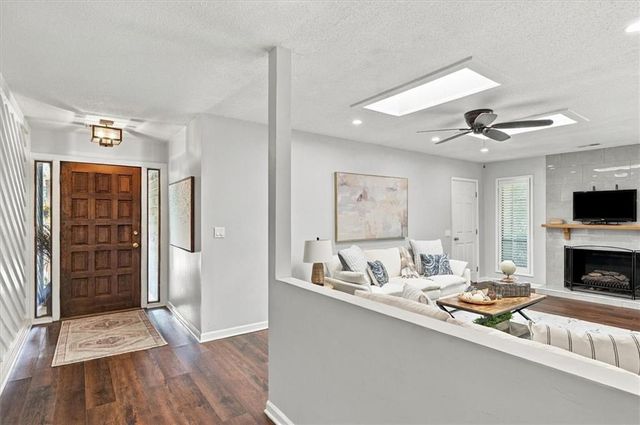 1035 Trailmore Drive, Roswell, GA 30076