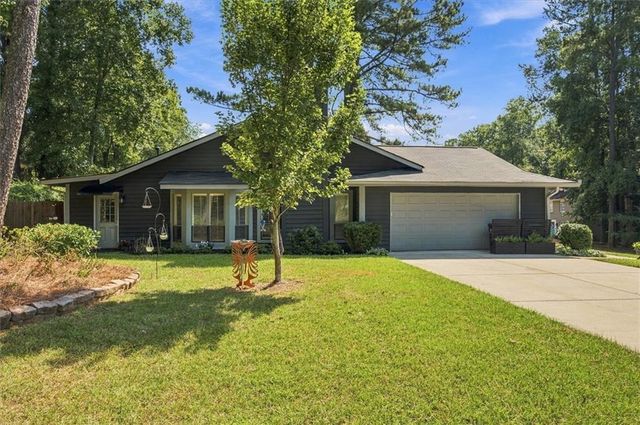 1035 Trailmore Drive, Roswell, GA 30076