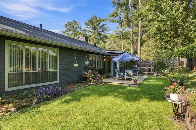 1035 Trailmore Drive, Roswell, GA 30076