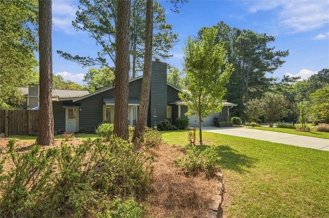 1035 Trailmore Drive, Roswell, GA 30076