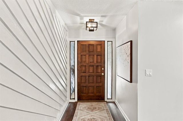 1035 Trailmore Drive, Roswell, GA 30076