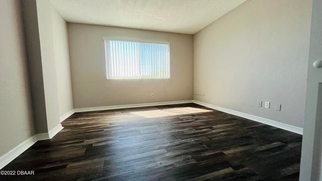 732 N Halifax Ave Apt 402, Daytona Beach, FL 32118