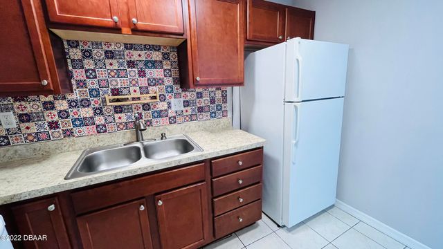 732 N Halifax Ave Apt 402, Daytona Beach, FL 32118