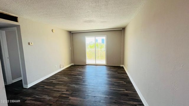 732 N Halifax Ave Apt 402, Daytona Beach, FL 32118