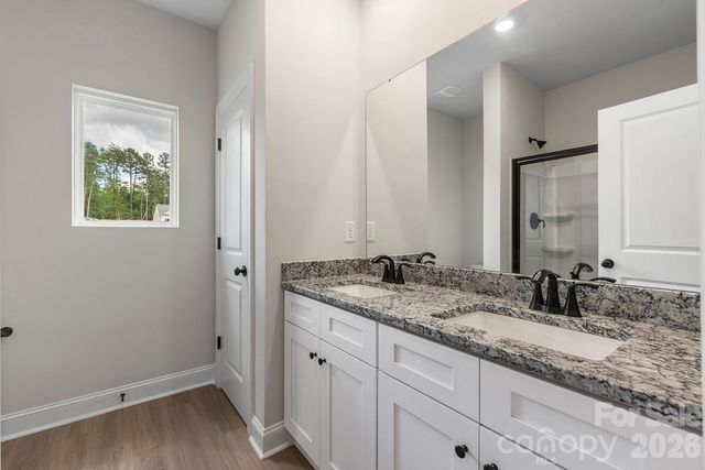 6607 Fairford Drive, Charlotte, NC 28215