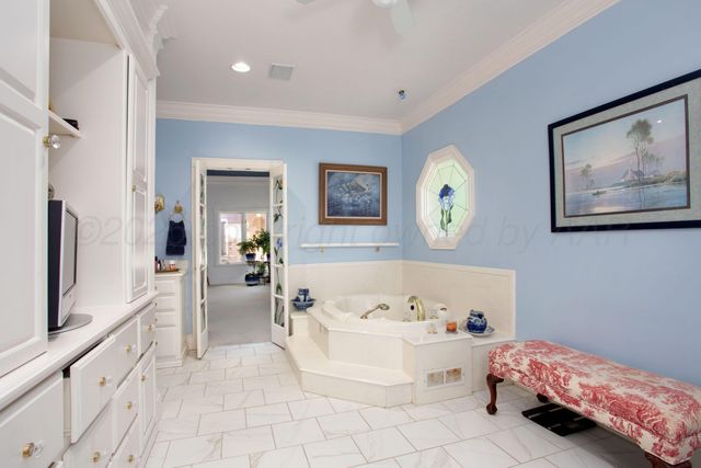 18 CLOISTER Parkway, Amarillo, TX 79121