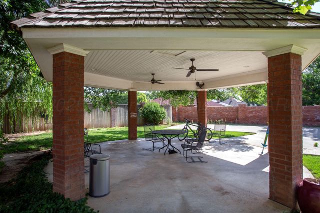 18 CLOISTER Parkway, Amarillo, TX 79121