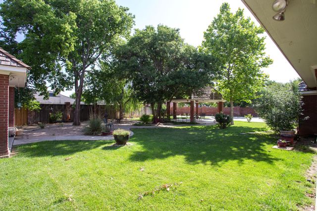 18 CLOISTER Parkway, Amarillo, TX 79121