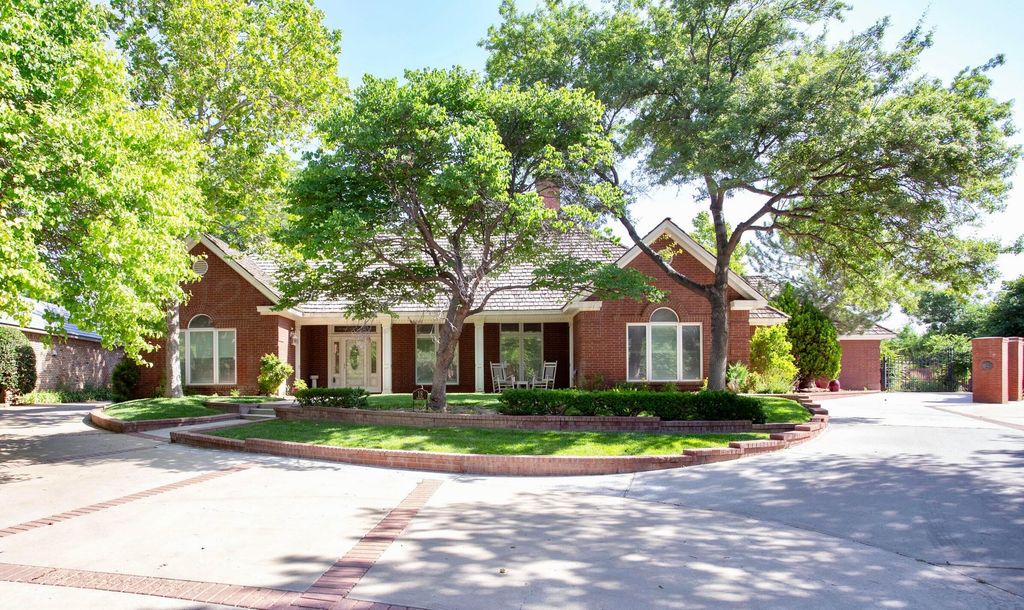 18 CLOISTER Parkway, Amarillo, TX 79121