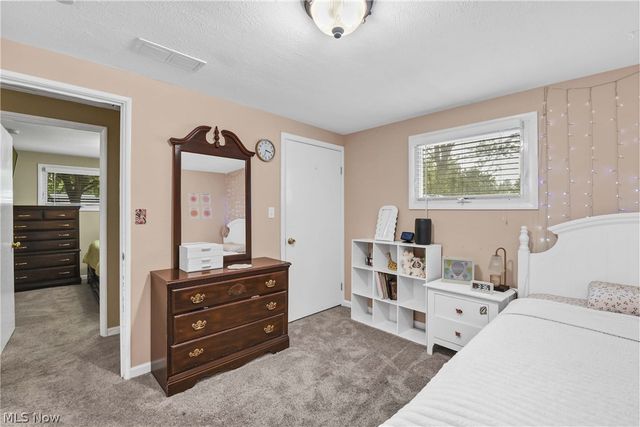 1600 Ridgewood Court, Twinsburg, OH 44087