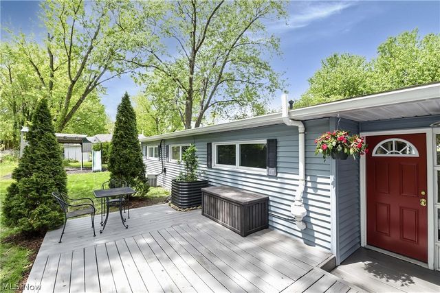 1600 Ridgewood Court, Twinsburg, OH 44087