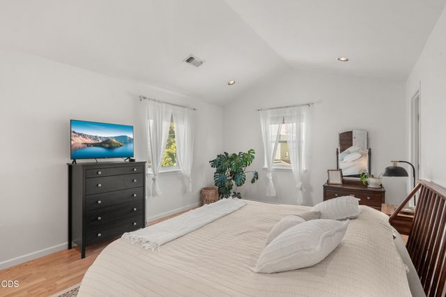 975 Beverly Way, Jacksonville, OR 97530