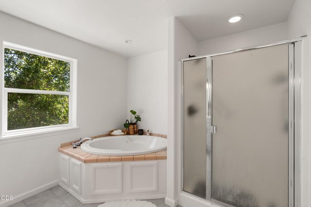 975 Beverly Way, Jacksonville, OR 97530