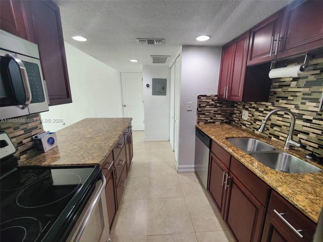 616 Executive Center Drive 107, West Palm Beach, FL 33401