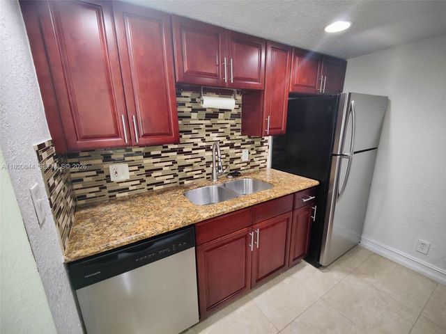 616 Executive Center Drive 107, West Palm Beach, FL 33401