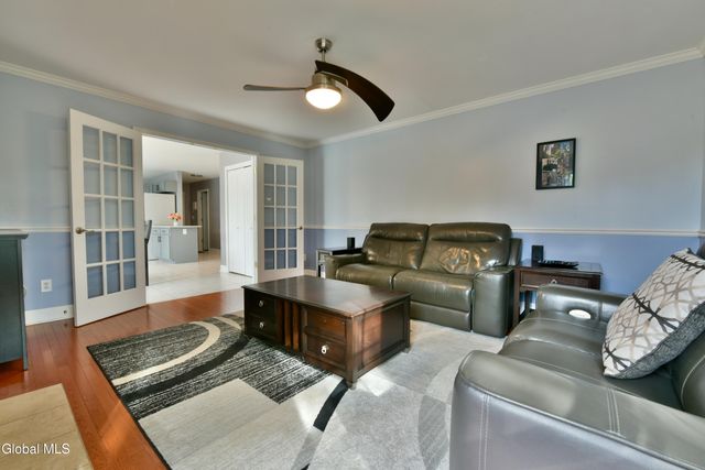 3 Moreland Drive, Halfmoon, NY 12118
