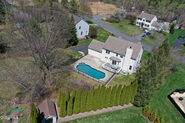 3 Moreland Drive, Halfmoon, NY 12118