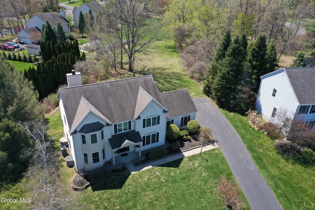 3 Moreland Drive, Halfmoon, NY 12118