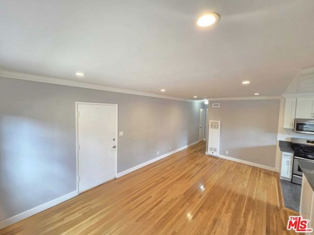 5329 Vantage Avenue 3, Valley Village, CA 91607