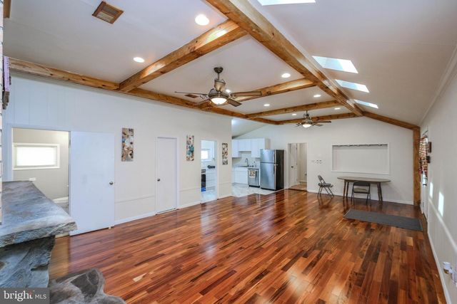 318 ULYSSES WAY, Linden, VA 22642