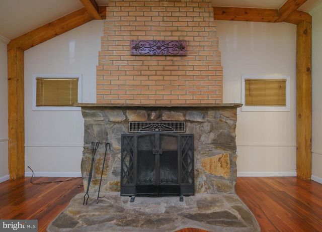 318 ULYSSES WAY, Linden, VA 22642