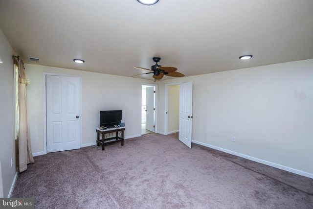 318 ULYSSES WAY, Linden, VA 22642