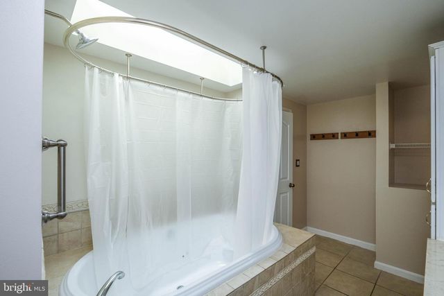 318 ULYSSES WAY, Linden, VA 22642