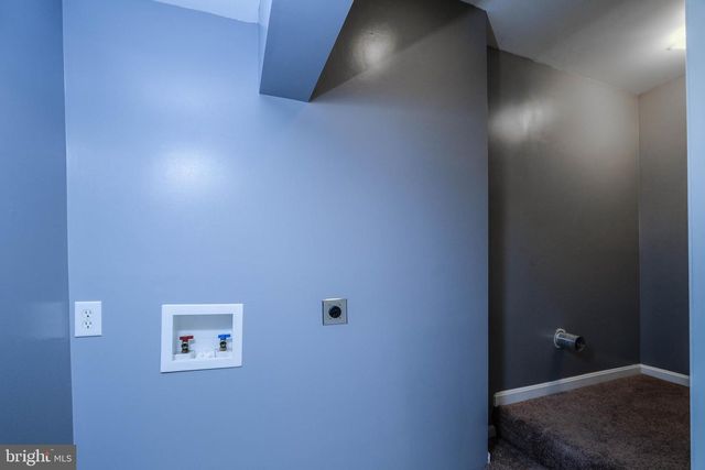 318 ULYSSES WAY, Linden, VA 22642