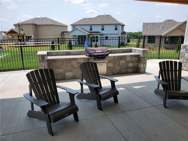 16946 S Illusion Street, Olathe, KS 66062