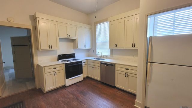 657 N 9th St, Baton Rouge, LA 70802