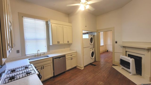 657 N 9th St, Baton Rouge, LA 70802