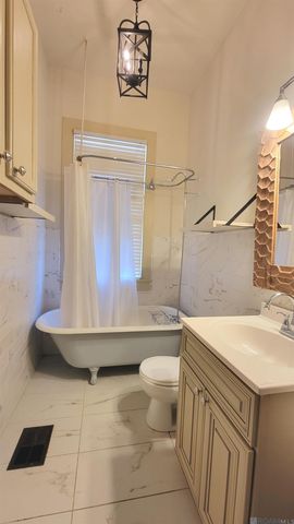 657 N 9th St, Baton Rouge, LA 70802
