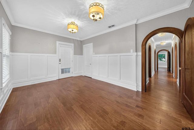 700 S Bois D Arc, Tyler, TX 75701