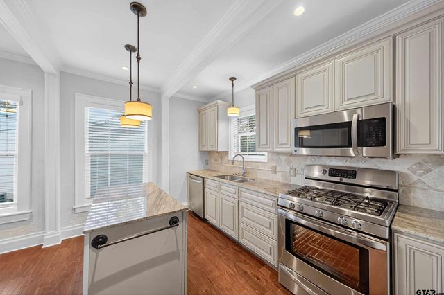 700 S Bois D Arc, Tyler, TX 75701