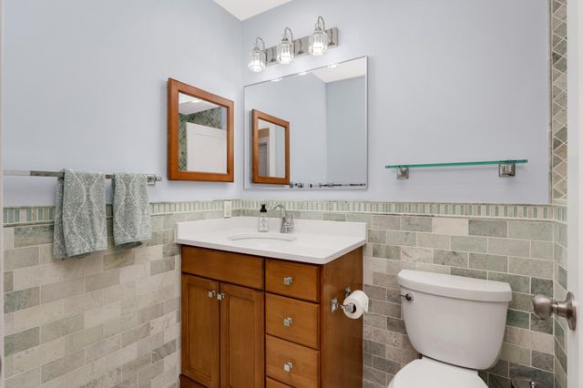 5141 Balmoral Lane 3, Bloomington, MN 55437