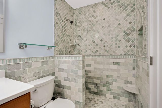 5141 Balmoral Lane 3, Bloomington, MN 55437