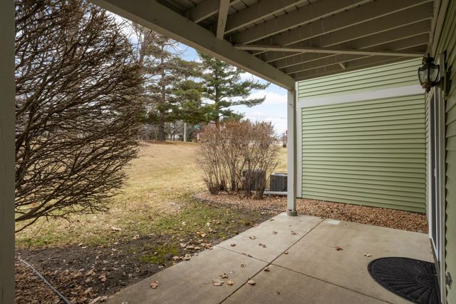 5141 Balmoral Lane 3, Bloomington, MN 55437