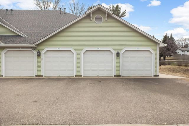 5141 Balmoral Lane 3, Bloomington, MN 55437