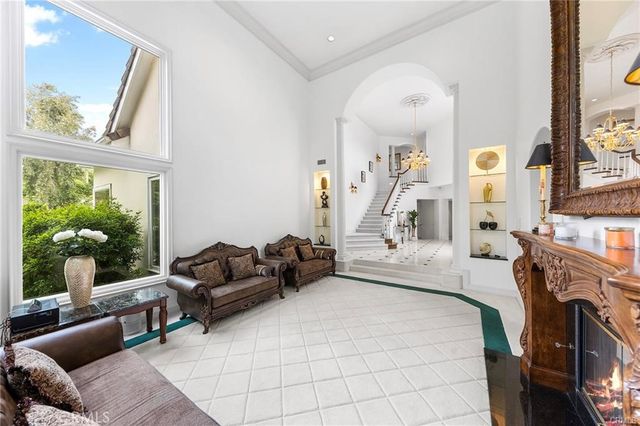 779 Coral Tree, Upland, CA 91784