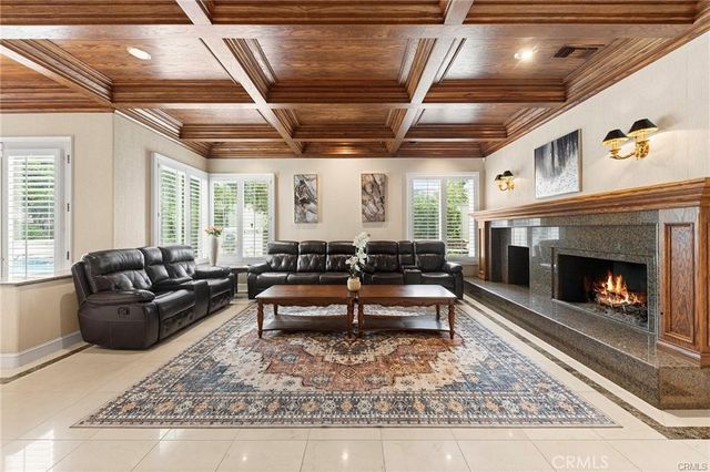 779 Coral Tree, Upland, CA 91784