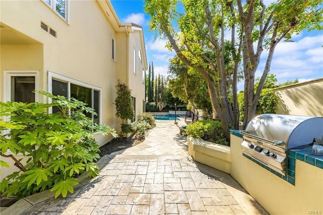 779 Coral Tree, Upland, CA 91784